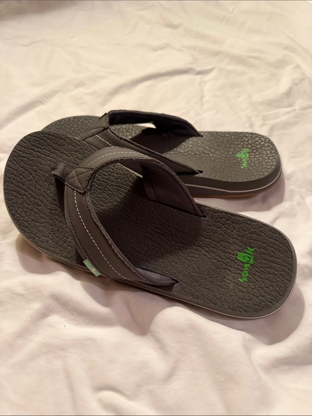 Sanuk Dark Gray Flip Flop Sandals with Green Logo Accent